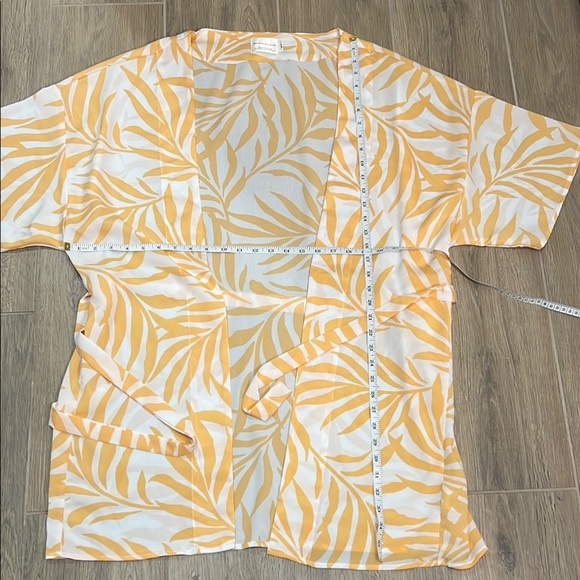 Maison Du Soir Robe Cover Up Yellow Leaf Print Butter Kimono Palm Magnolia Luxe - Picture 5 of 10